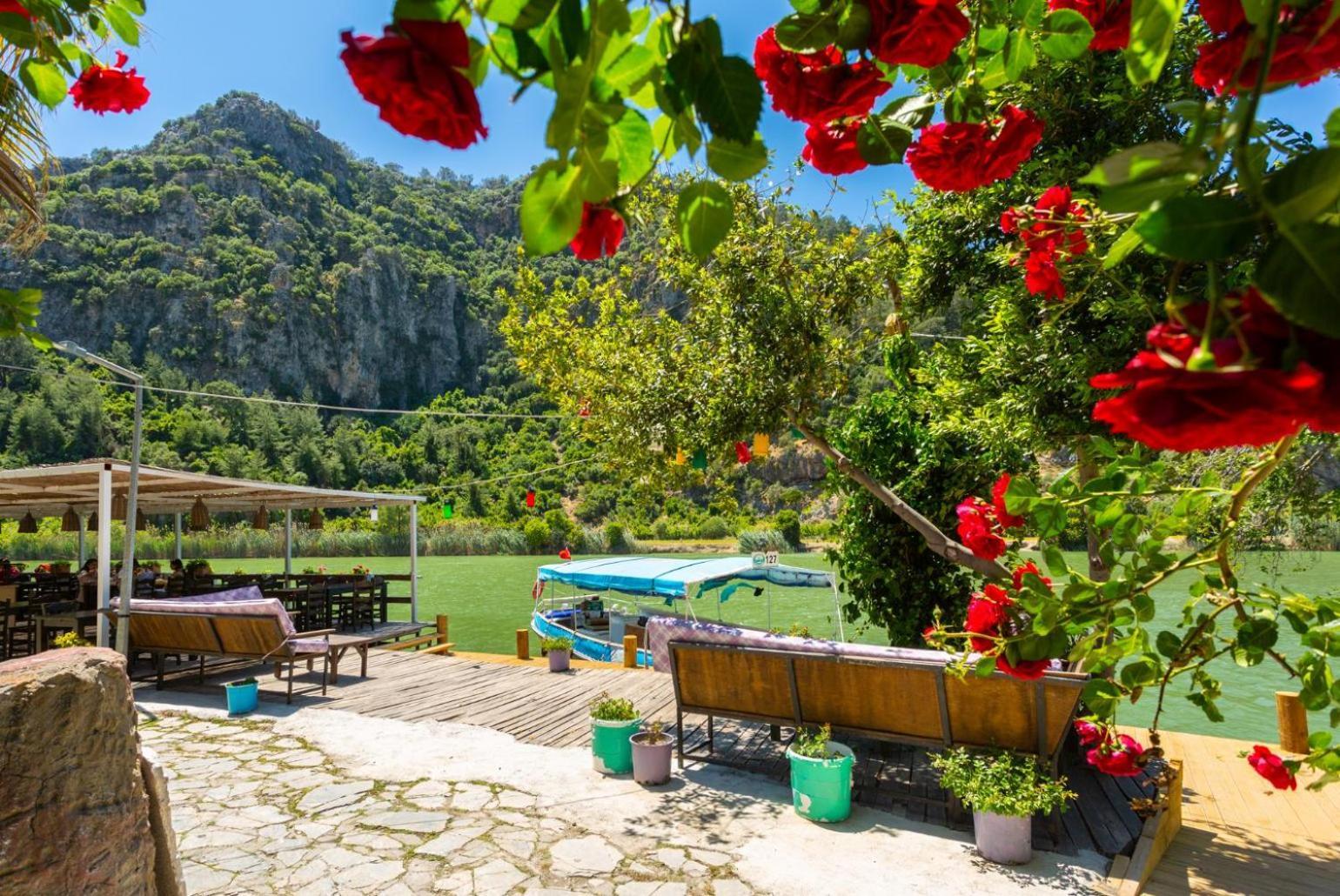 Ferienhaus Emel Paradise *