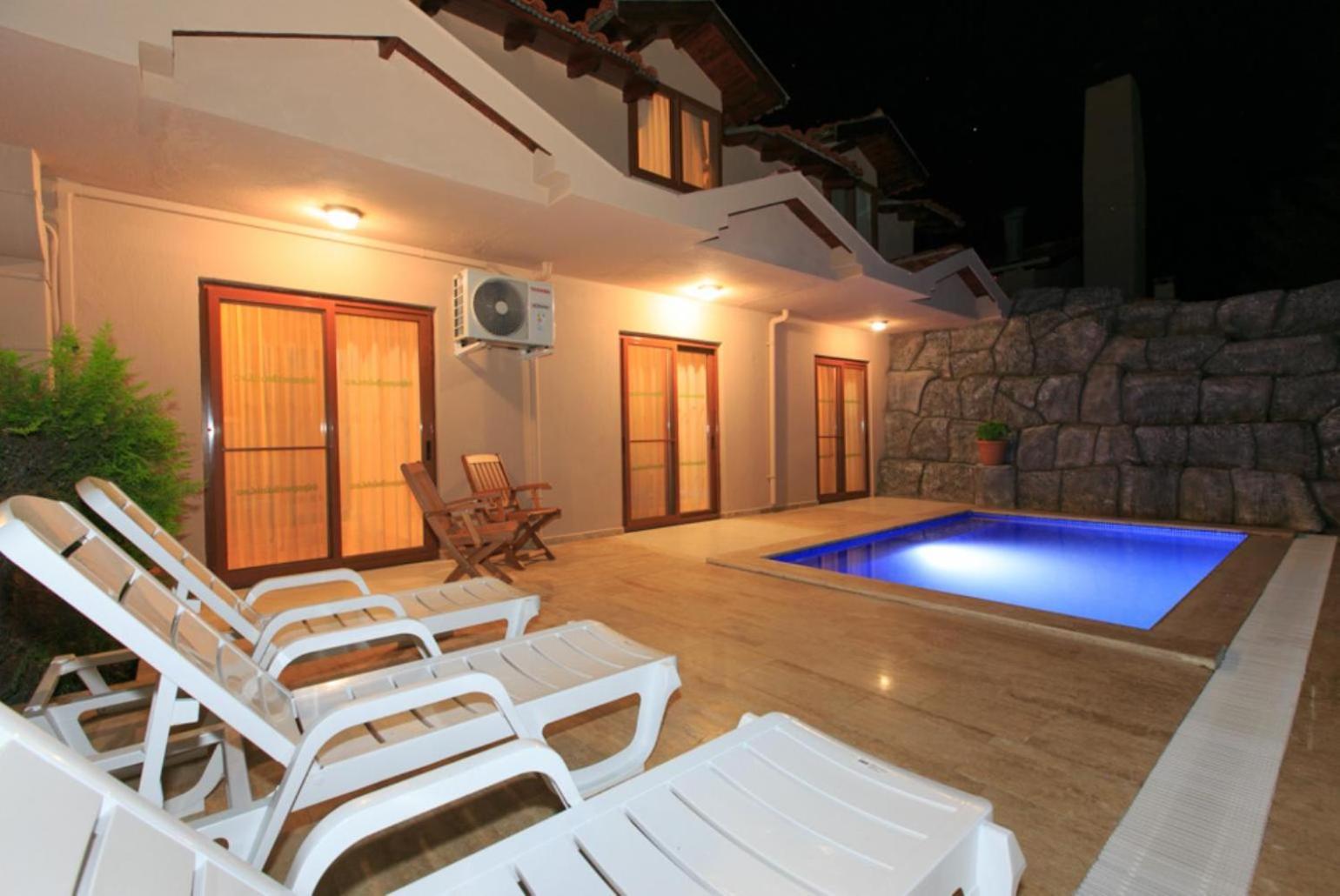 Emel Paradise Ferienhaus *
